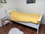 Houten éénpersoonsbed wit, Ophalen, 90 cm, Eenpersoons, Wit