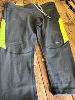 Halflange Nike sportbroek, aansluitend zg model, slall, Kleding | Dames, Sportkleding, Ophalen of Verzenden, Zo goed als nieuw