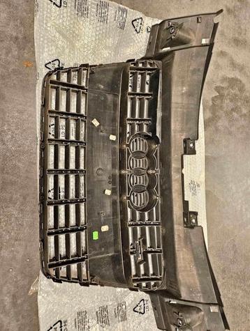 Original front grill 8j Audi TTS beschikbaar voor biedingen