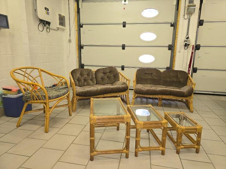 Loungebank van rotan voor 5 personen en uitschuifbare tafels, Huis en Inrichting, Overige Huis en Inrichting, Gebruikt, Ophalen