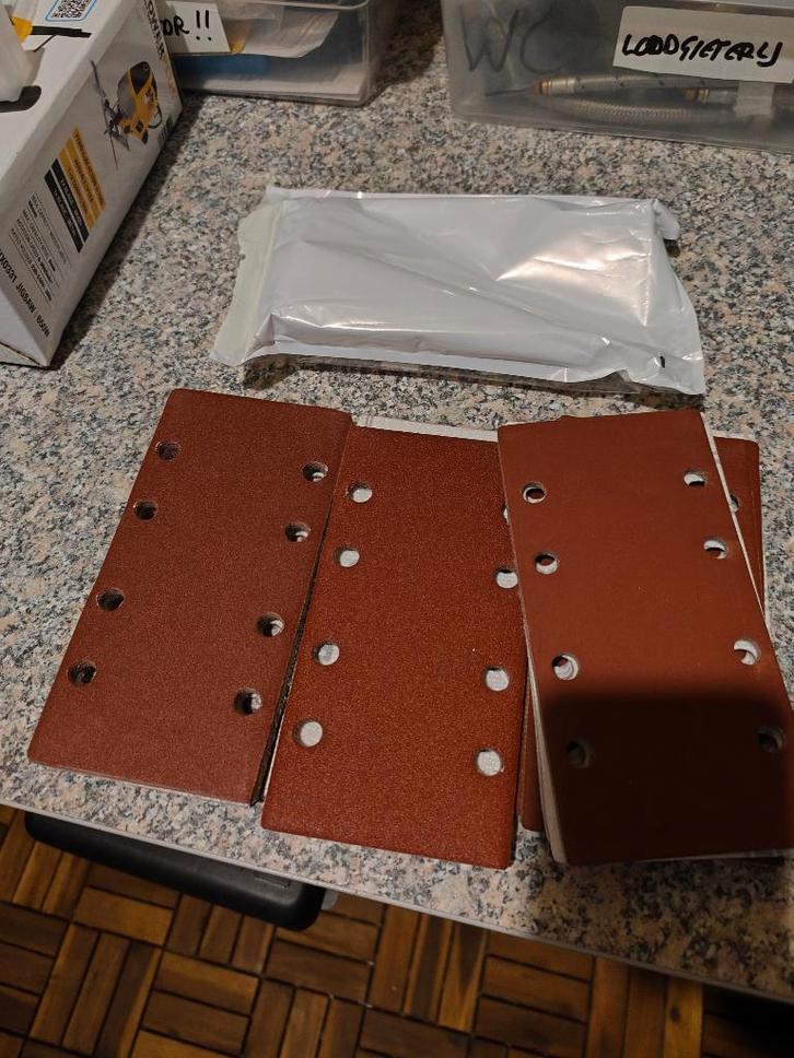 Schuurpapier rond, driehoek en rechthoek (nieuw), Doe-het-zelf en Bouw, Gereedschap | Schuurmachines, Ophalen of Verzenden