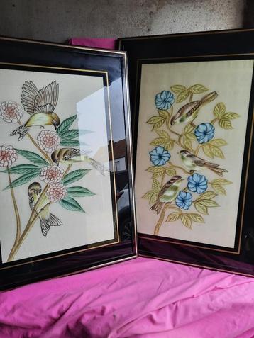 Kaders met vogels beschikbaar voor biedingen