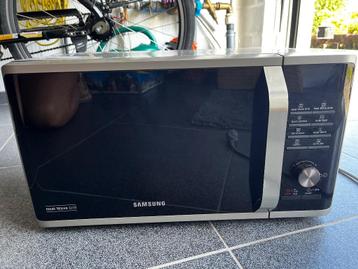 Samsung Microgolfoven met Grill (MG23K3575AS) – Zo goed als  beschikbaar voor biedingen