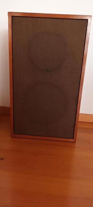 2 luidsprekerboxen van 2 x 40 watt RMS beschikbaar voor biedingen