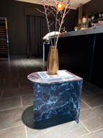 Imitatie marmer bijzettafeltje, Maison & Meubles, Ameublement | Revêtements de sol, Enlèvement, Neuf