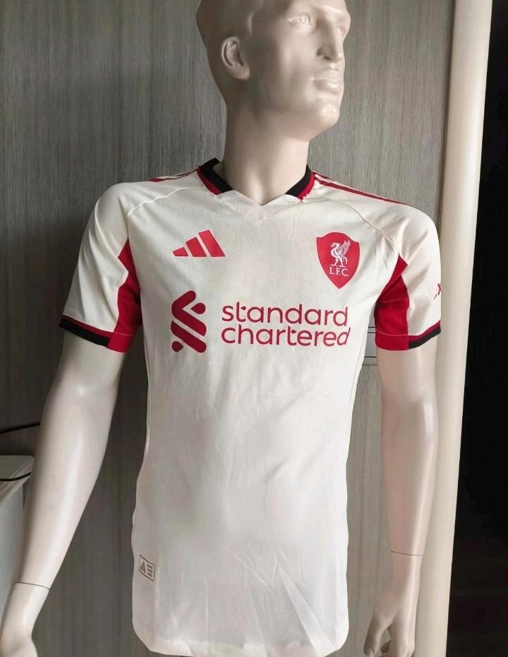 Liverpool FC shirt 2025 – maat L – NIEUW, Sport en Fitness, Voetbal, Nieuw, Shirt, Maat L, Ophalen of Verzenden
