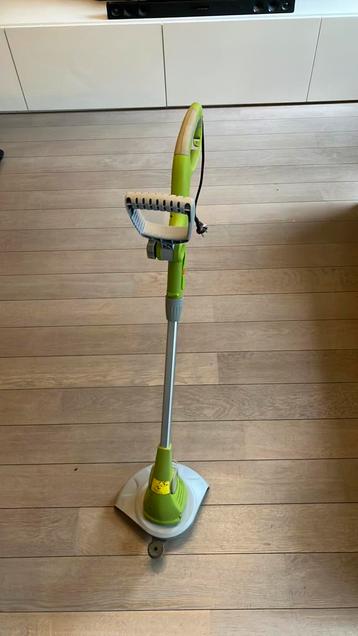 Graskantmaaier beschikbaar voor biedingen