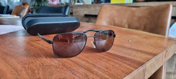 Lunettes soleil hugo boss, Handtassen en Accessoires, Zonnebrillen en Brillen | Heren, Zo goed als nieuw, Bril, Ophalen