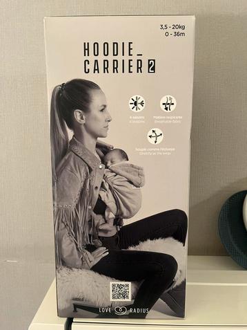 Hoodie Carrier 2 - Love Radius beschikbaar voor biedingen