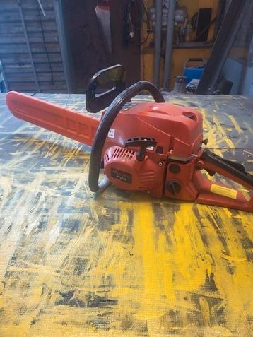 Kettingzaag nieuw  beschikbaar voor biedingen