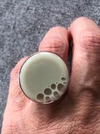 Ring van pylonen, Ophalen, Zo goed als nieuw