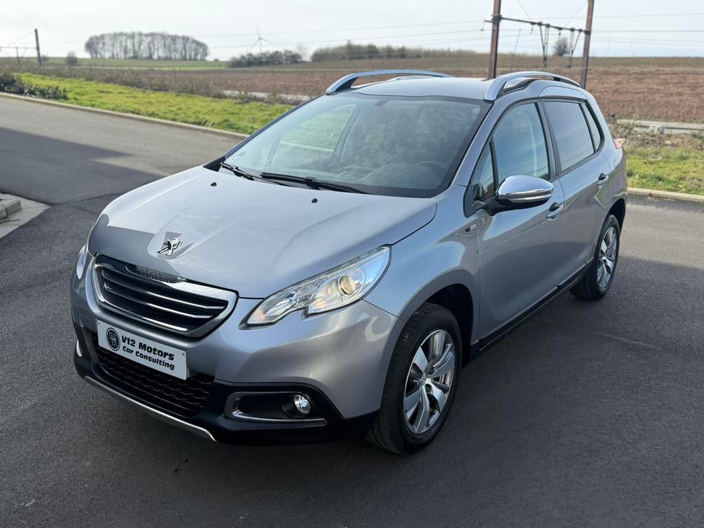 Peugeot 2008 1,2l, Auto's, Peugeot, Bedrijf, Benzine, Euro 6, 5 deurs, Handgeschakeld, Zilver of Grijs, Ophalen