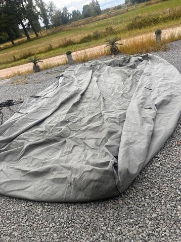 Caravan hoes tot 650 cm beschikbaar voor biedingen