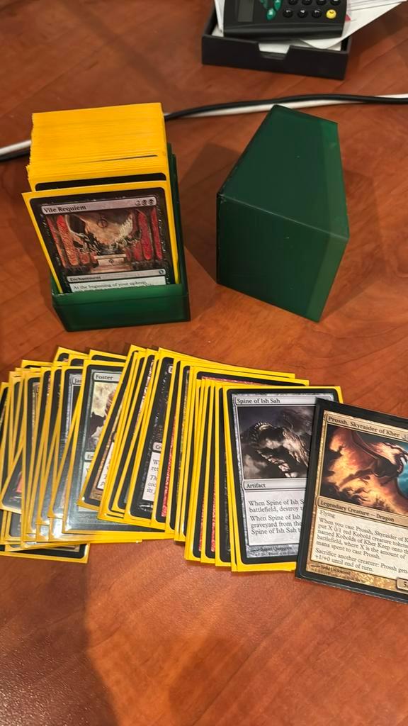 Magic commander deck : Prossh, skyraider of keer, Hobby en Vrije tijd, Verzamelkaartspellen | Magic the Gathering, Zo goed als nieuw