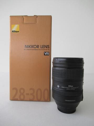 Nikon Zoomlens AF-S 28-300mm f/3.5-5.6G ED VR beschikbaar voor biedingen