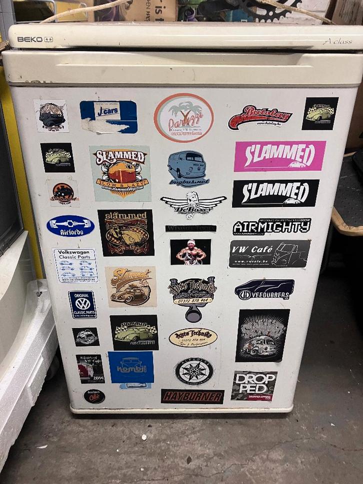 ijskast met leuke retro volkswagen decoratie, Elektronische apparatuur, Koelkasten en IJskasten, Gebruikt, Met vriesvak, Ophalen