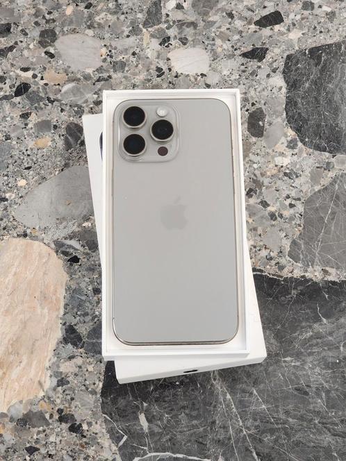Iphone 15 Pro Max 256Gb gelijk nieuw, Telecommunicatie, Mobiele telefoons | Hoesjes en Screenprotectors | Apple iPhone, Zo goed als nieuw