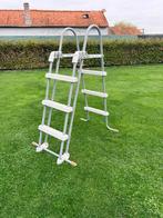 Trapladder met veiligheid voor opbouwzwembad 110cm, Ophalen, Zo goed als nieuw