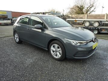 Volkswagen Golf VIII 1.5 TSI Life slechts 12600 km!!!