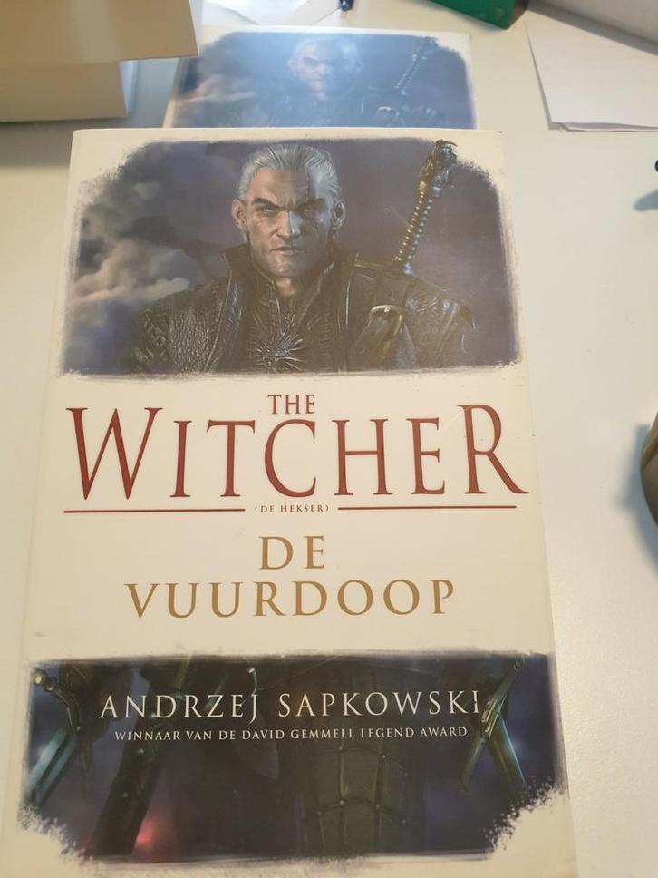 Andrzej Sapkowski - THE WITCHER DEEL 5 NS : De vuurdoop, Livres, Fantastique, Comme neuf, Enlèvement ou Envoi