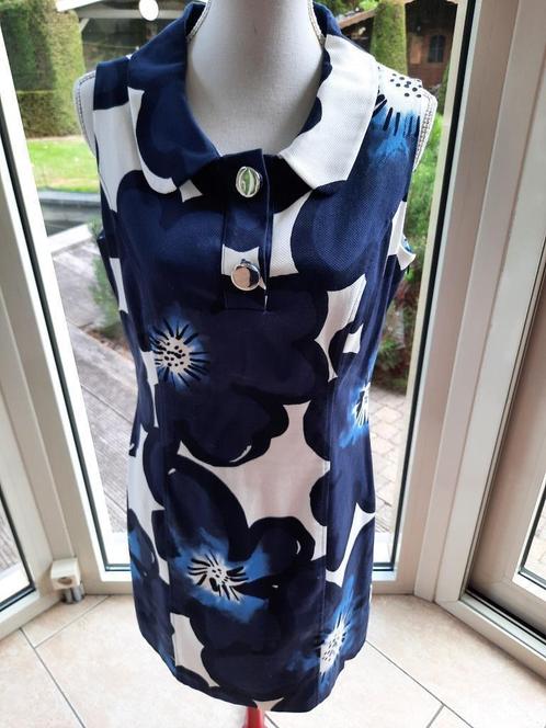 Knappe jurk CAROLINE BISS - 38, Kleding | Dames, Jurken, Zo goed als nieuw, Maat 38/40 (M), Overige kleuren, Knielengte, Ophalen of Verzenden