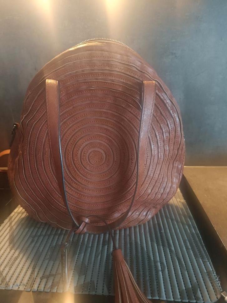 Schoudertas  tamaris, Handtassen en Accessoires, Tassen | Damestassen, Zo goed als nieuw, Handtas, Ophalen