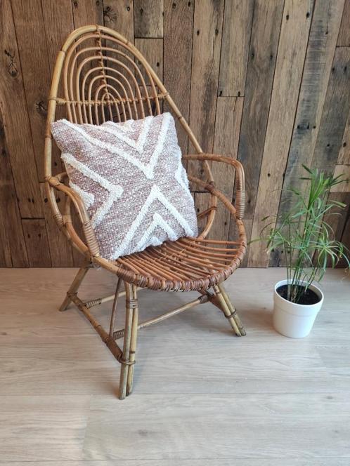 Vintage rotan (tuin) stoel - Ibiza / Boho style, Huis en Inrichting, Stoelen, Gebruikt, Riet of Rotan, Ophalen