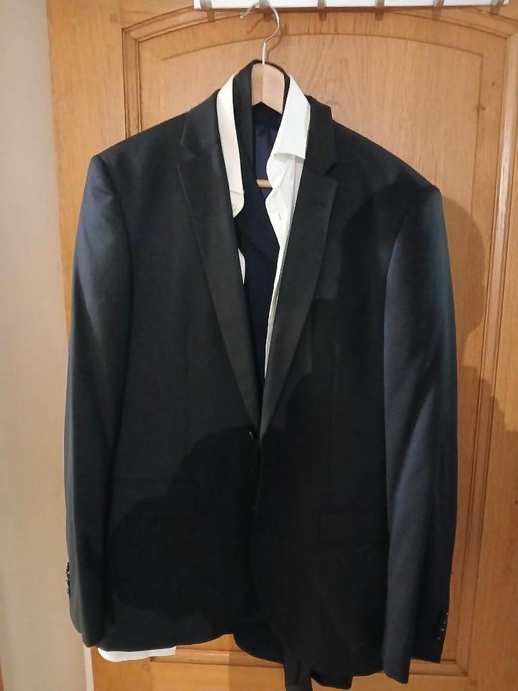 Costume, Kleding | Heren, Kostuums en vesten, Zo goed als nieuw, Maat 52/54 (L), Zwart, Ophalen of Verzenden