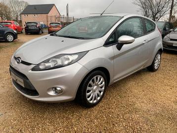 Ford Fiesta 1250i essence.GARANTIE 2 ANS.86000 kms beschikbaar voor biedingen