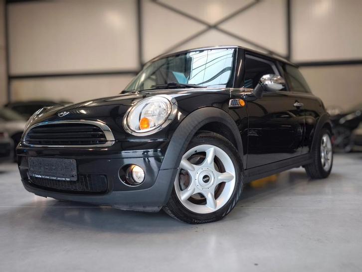Mini Cooper one 1.6 benzine airco Amby lights sportvelgen 16, Auto's, Mini, Bedrijf, Te koop, Cooper, Airbags, Airconditioning