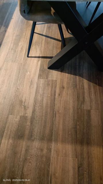25 m2 ganse PVC Laminaat planken. Kleur : Donker eik. + meer beschikbaar voor biedingen