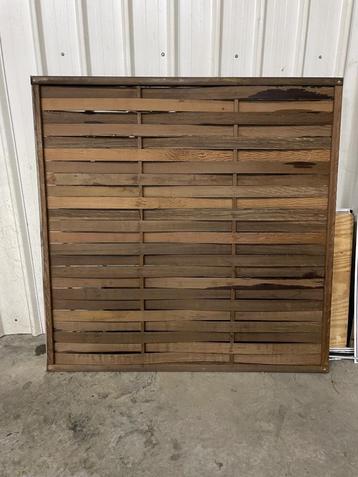 37 houten panelen ( schutting ) te koop  beschikbaar voor biedingen