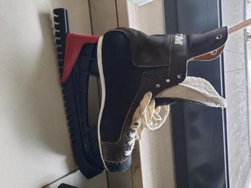 Ijshockey schaatsen CCM Mustang  beschikbaar voor biedingen