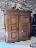Superbe grande armoire en chene ., Enlèvement