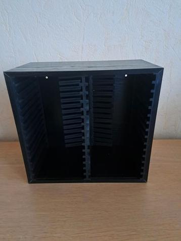 Rangement pour CD (3 de dispos) - Bien lire l'annonce  beschikbaar voor biedingen