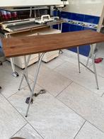 Table machine à tricoter, Hobby & Loisirs créatifs, Utilisé