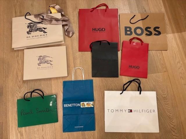 Supports en carton Burberry, Boss, Tommy,..., Collections, Marques & Objets publicitaires, Utilisé, Ustensile, Enlèvement ou Envoi