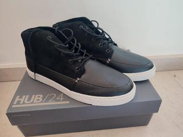 Chaussure HUB en cuir taille 45 *NEUF*, Neuf, Enlèvement, Hub, Baskets
