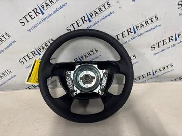 Stuurwiel van een Mercedes SLK beschikbaar voor biedingen