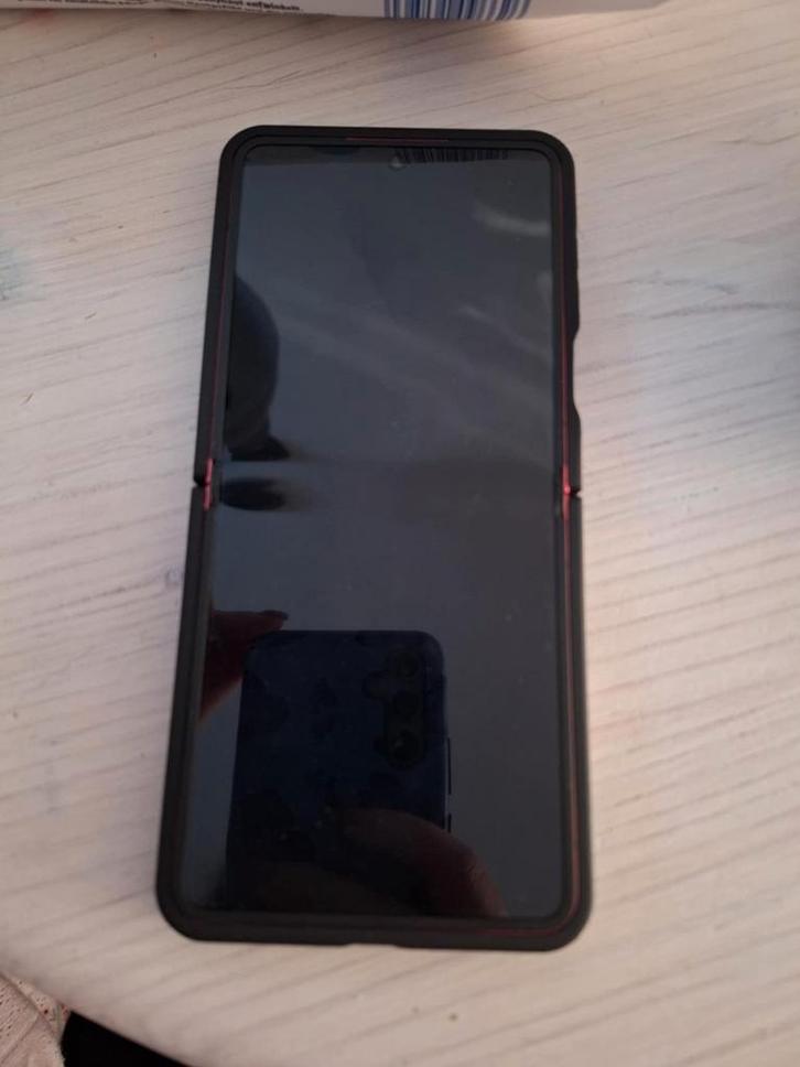 Samsung z flip 7, Telecommunicatie, Mobiele telefoons | Samsung, Zo goed als nieuw, Ophalen of Verzenden