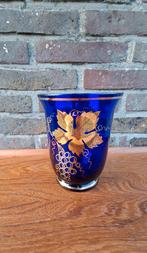 Vintage vaasje, Ophalen