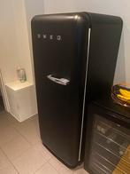 Smeg koelkast mat zwart met vriezer., Elektronische apparatuur, Koelkasten en IJskasten, Ophalen