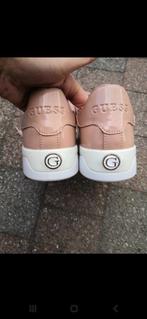 Chaussures roses Guess, Vêtements | Femmes, Chaussures, Neuf, Guess, Rose, Sneakers et Baskets