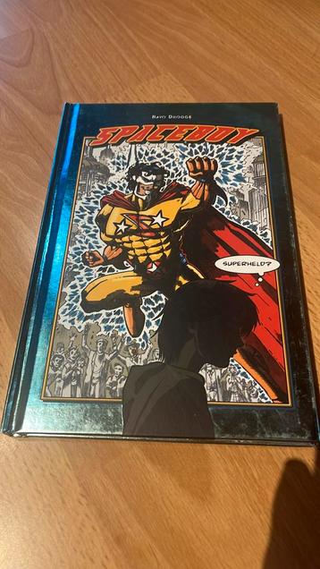 Bavo Dhooge - Spaceboy, superheld? beschikbaar voor biedingen