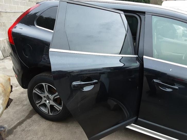 PORTIER RECHTS ACHTER Volvo XC60 I (DZ) (01-2008/05-2017), Auto-onderdelen, Carrosserie, Deur, Volvo, Achter, Rechts, Gebruikt