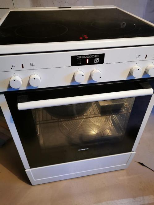 vitrokeramisch kookplaat met oven, Elektronische apparatuur, Kookplaten, Zo goed als nieuw, Vrijstaand, Elektrisch, 4 kookzones