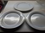 3 witte dienborden, 31 op 27 cm, Ophalen, Zo goed als nieuw, Aardewerk, Schaal of Schalen