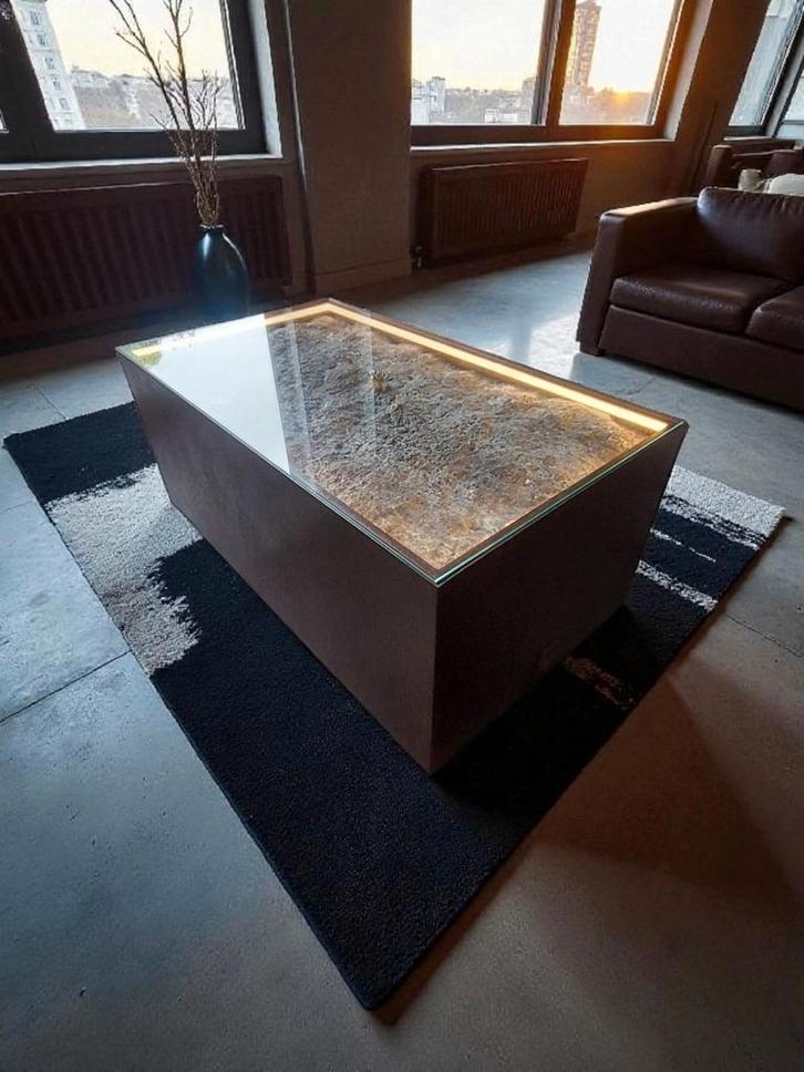 Unieke salontafel "To the moon and back.", Huis en Inrichting, Tafels | Salontafels, Nieuw, 50 tot 75 cm, 50 tot 100 cm, 100 tot 150 cm