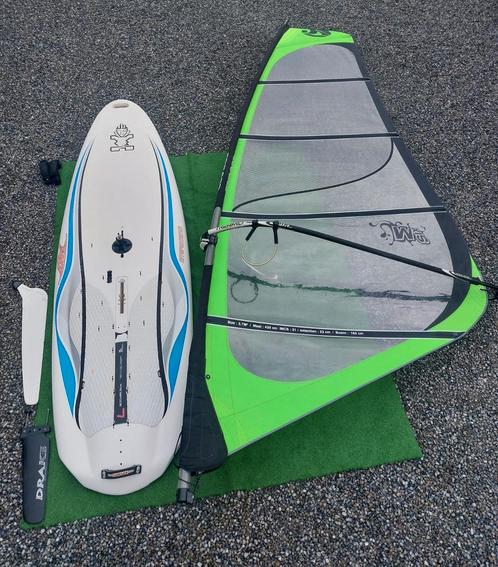 Beginners surfplank Starboard Rio complete set 5.7 m² zwaard, Watersport en Boten, Windsurfen, Gebruikt, Complete set, 250 tot 300 cm