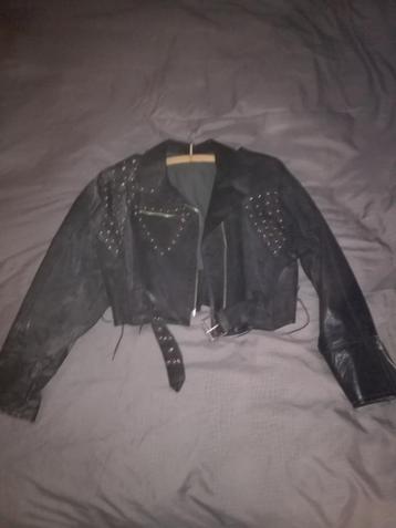 Gilet de motard en cuir vintage pour femme (taille M) disponible aux enchères